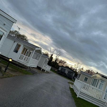 Villa Luxurious 6 Berth Swift Bordeaux On Lyons Robin Hood Rhyl Meliden Esterno foto