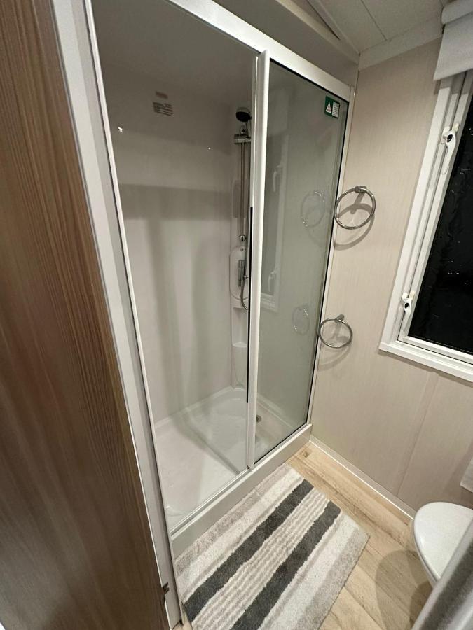 Villa Luxurious 6 Berth Swift Bordeaux On Lyons Robin Hood Rhyl Meliden Esterno foto